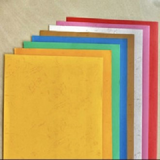 

Kertas Buffalo Namas / Nagamas Ukuran Folio 210gsm ( 1 Pack Isi 100 lembar )