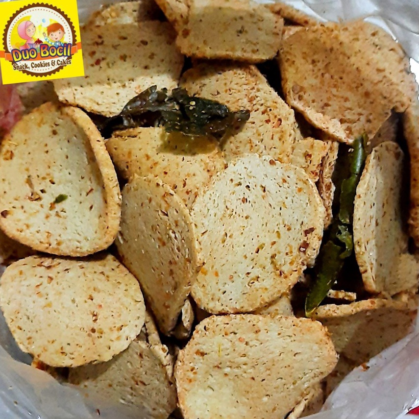 

modelTipe GSV493 Keripik Basreng Pedas Daun Jeruk 250 Gram - Duo Bocil Snack