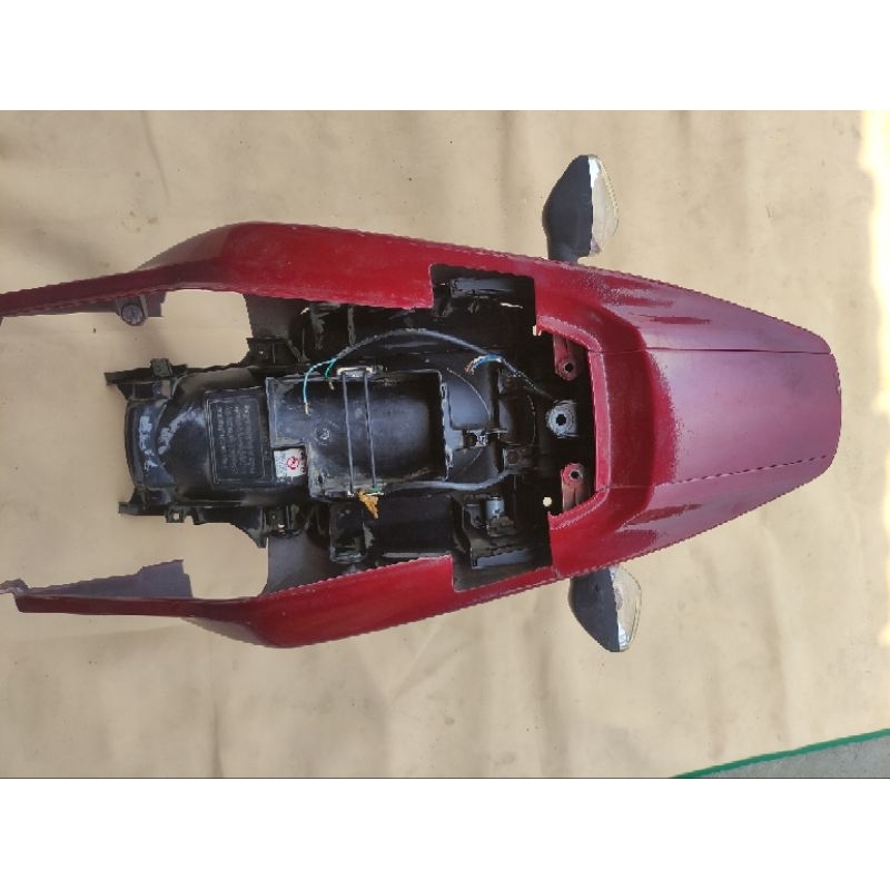 Body Belakang VERZA Spakbor Original Copotan Merah Fullset