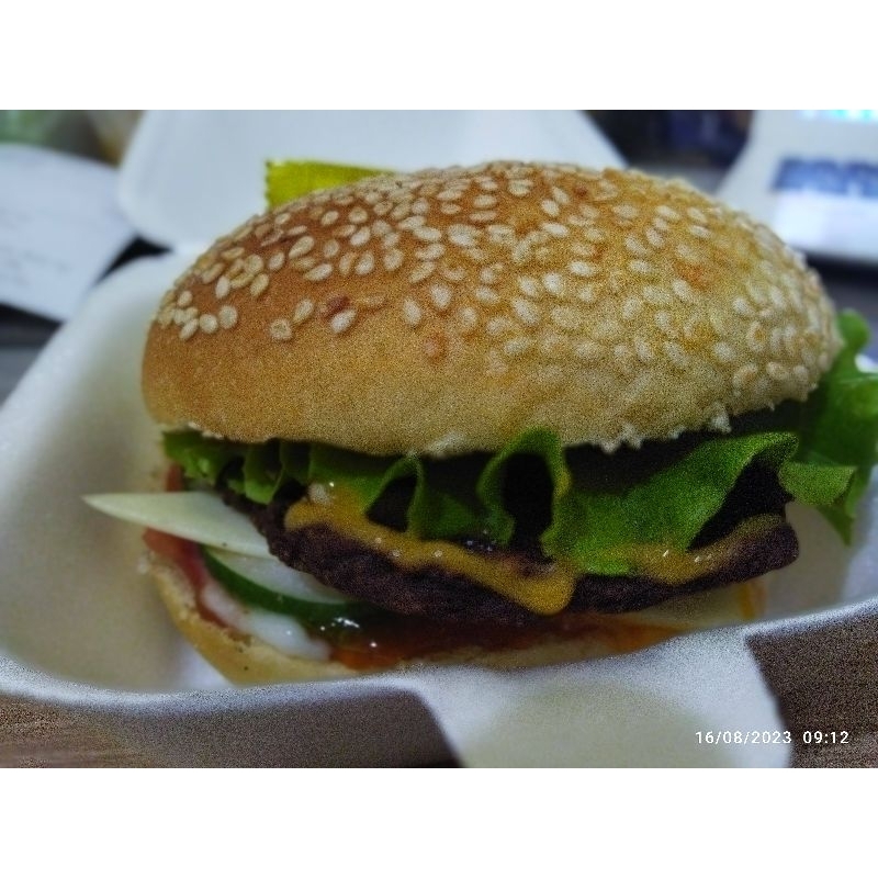 

BURGER FROZEN 4 PCS SUDAH ADA PATTY SAPI