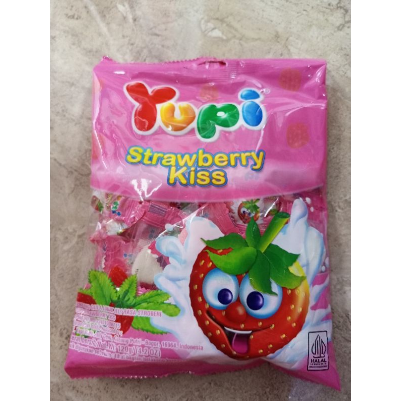 

perman yupi strawberry kiss