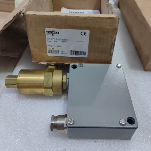 

Dijual PRESSURE SWITCH 6BAR / 0.06MPA TRAFAG 924.1177.937 SERIES 829817-020 Diskon