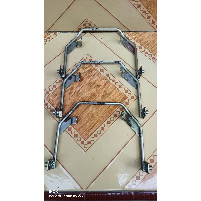 breket dudukan sayap supra fit new bracket besi sayap depan supra fit new