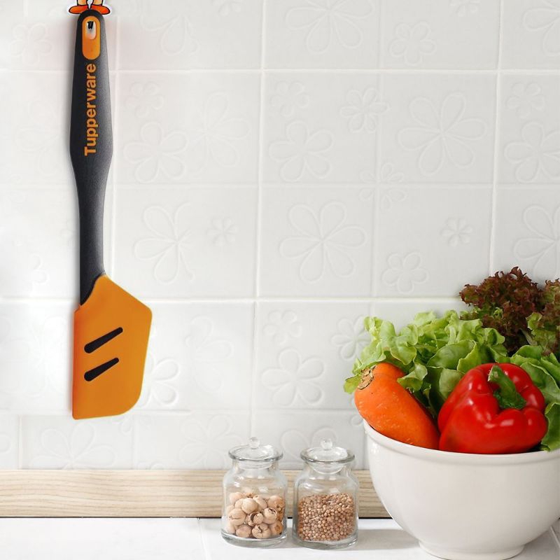 Spatula tupperware orange