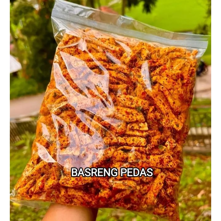 

Basreng Pedas Daun Jeruk 1 KG Baso Goreng Stik