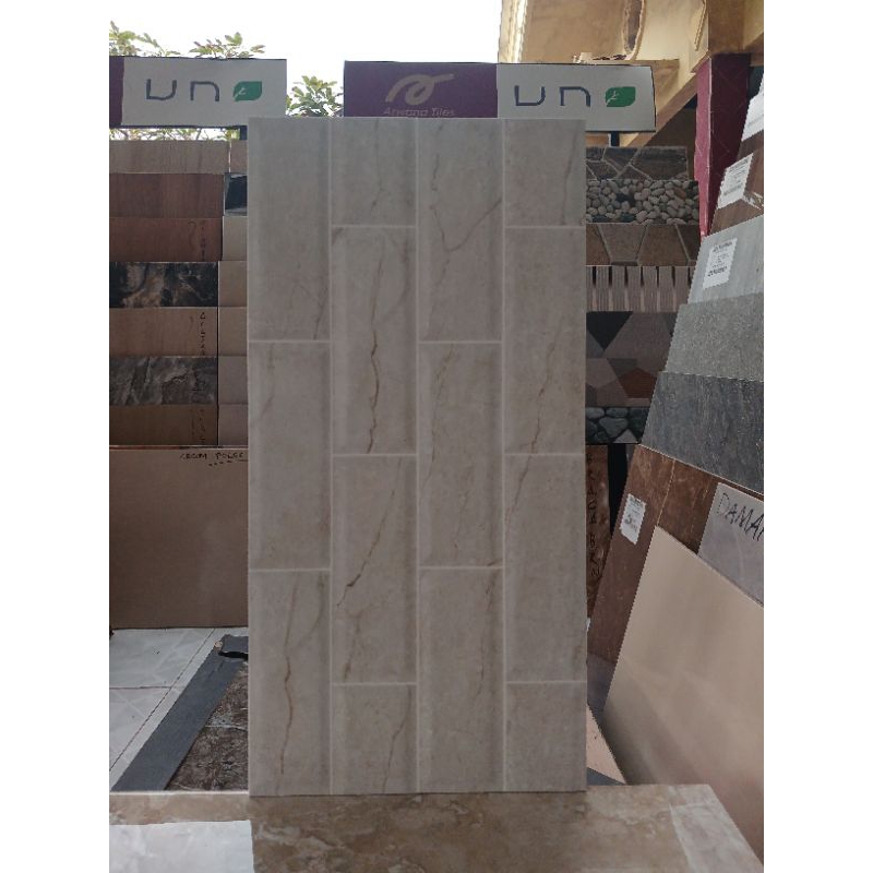 Keramik Dinding 30x60 Uno Verano Cream