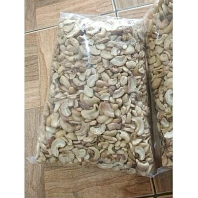 

Sal3 kacang mede patahan/pecah termurah 1kg mentah Recomended