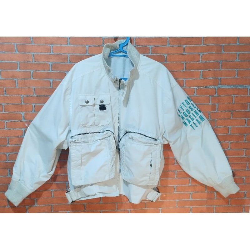 PRELOVED LEYTON HOUSE ORI JAKET BOOMBER PUTIH TULANG (Size XL) TEBAL  2LAPIS(+Puring) (LD=120cm X T=