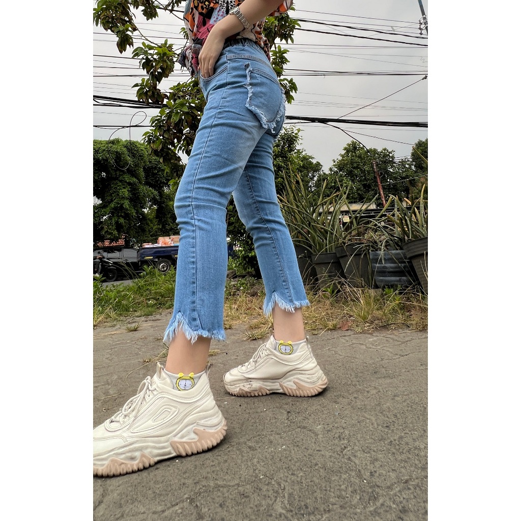 CELANA JEANS PENSIL 7/9 POLOS | RAWIS PINGGANG KARET | CELANA 7/9 WANITA LIGHT BLUE