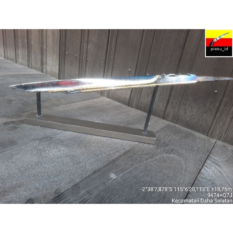 pusaka khas dayak kalimantan v 005