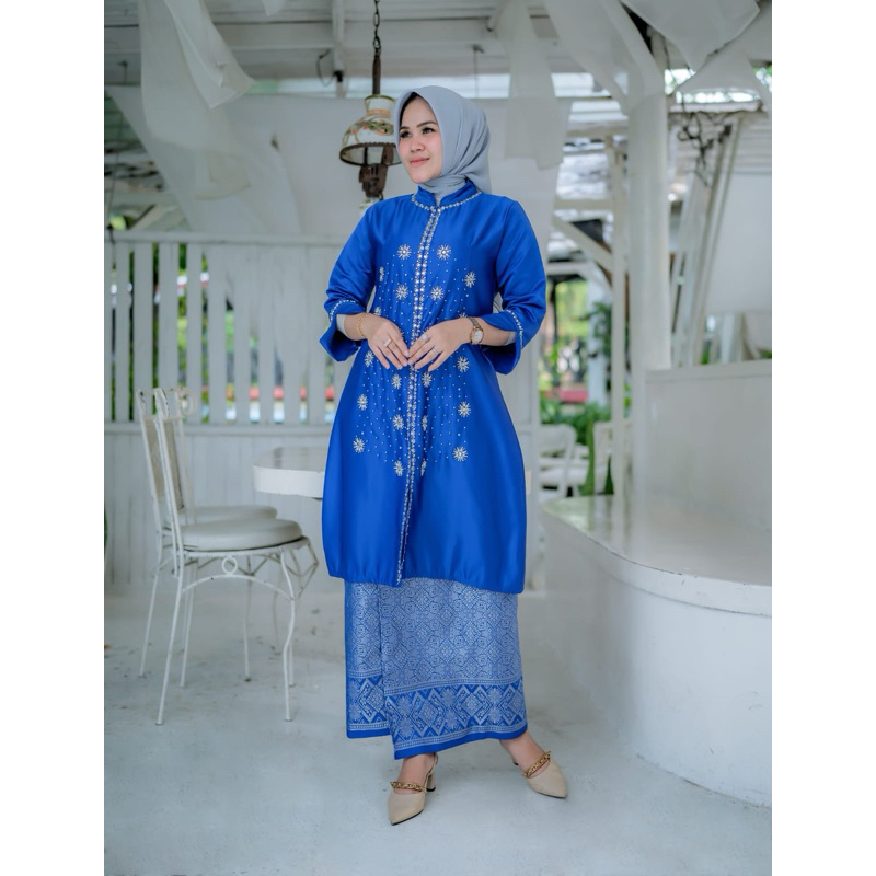 Baju kurung Melayu wanita / Baju kurung Payet Melayu wanita / Baju kurung Melayu / Baju kurung Melay