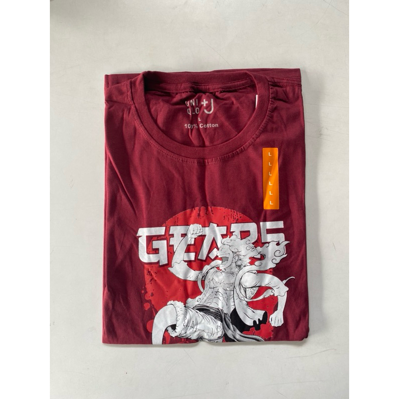 Kaos Uniqlo X One Piece