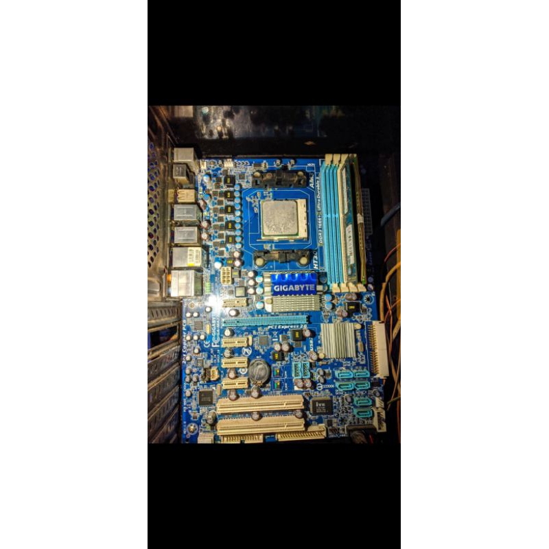 Motherboard am3+phenomx3