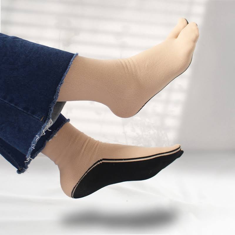 Kaos Kaki Jempol Wanita Muslimah / Kaus Kaki Jempol Cream Telapak Hitam