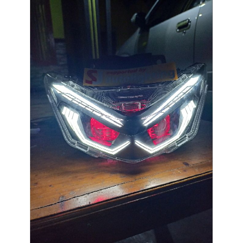 Reflektor Beat Deluxe  custom biled 2 projector