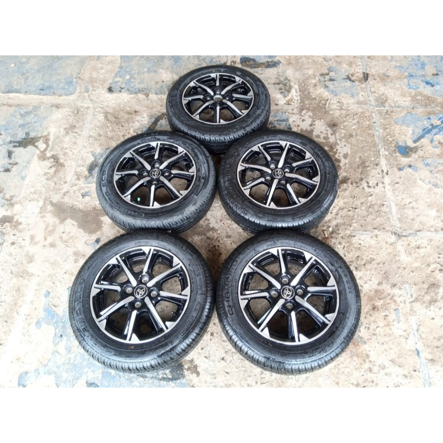 Velg Mobil Bekas Ring 14 Lubang 4 Copotan STD CALYA R14X5 4X100 ET45 BAN 175 65 R14