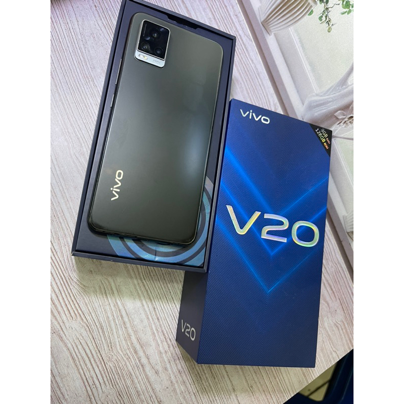DIJUAL VIVO V20 RAM 8/256 GB WARNA HITAM