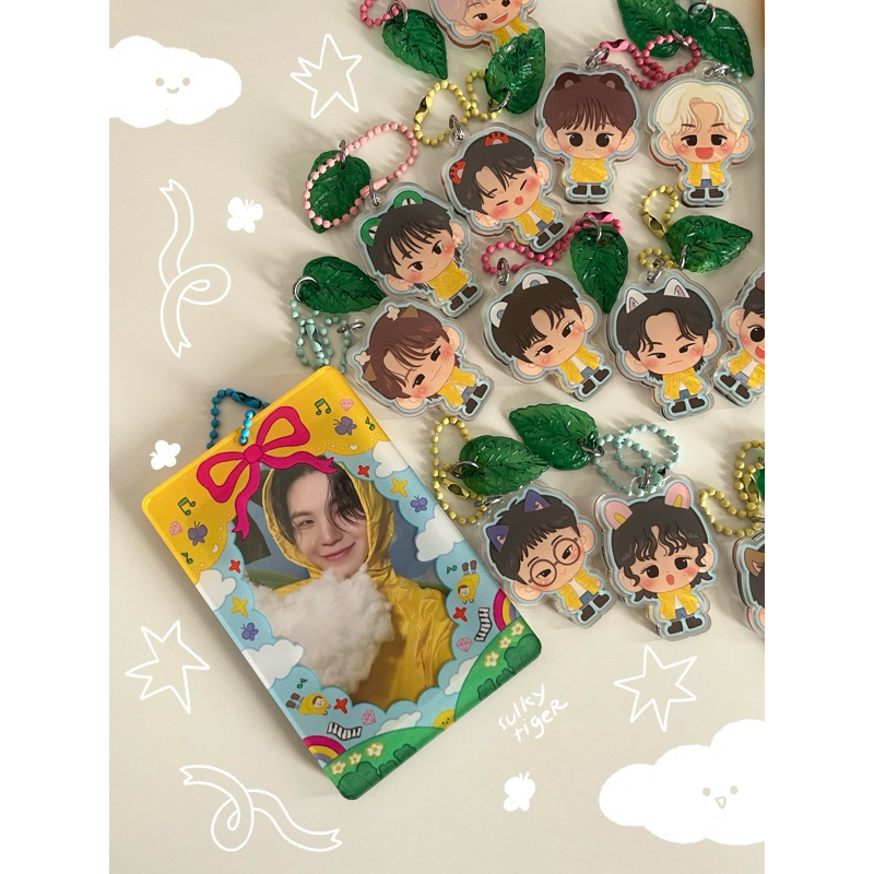 CAHOL HEAVEN & YELLOW RAINCOAT KEYCHAIN
