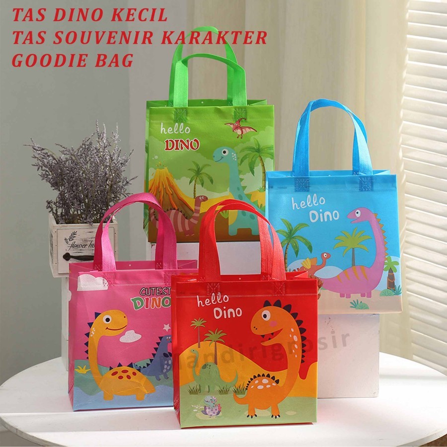 

Tas Souvenir Motif * Tas Dino Kecil * Goodie Bag Tali