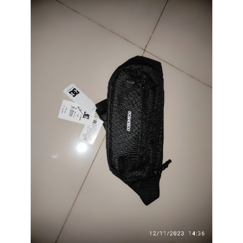 tas pinggang DC