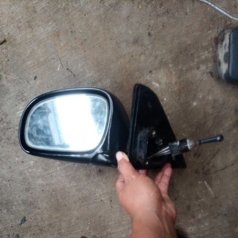 spion kiri hyundai accent