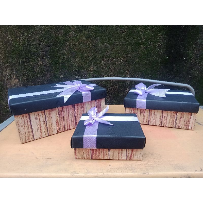 

KOTAK KADO |GIFT BOX | KADO UNIK | HAMPERS | BUNGKUS KADO |