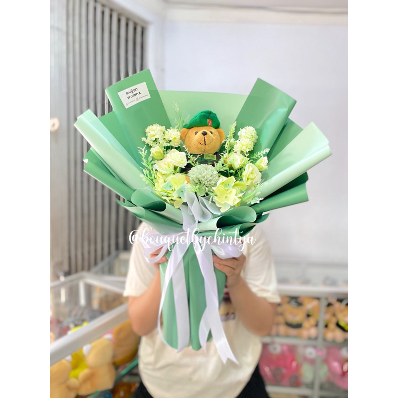 BUKET WISUDA TNI BUKET WISUDA BUNGA KADO COWOK HADIAH GRADUATION