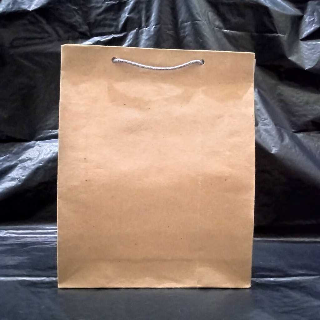 

[ ECER ] Paper bag Coklat Polos Ukuran 17X5X22 cm / Paper Bag / Shopping Bag / Tas Kertas Polos / Tas Sovenir