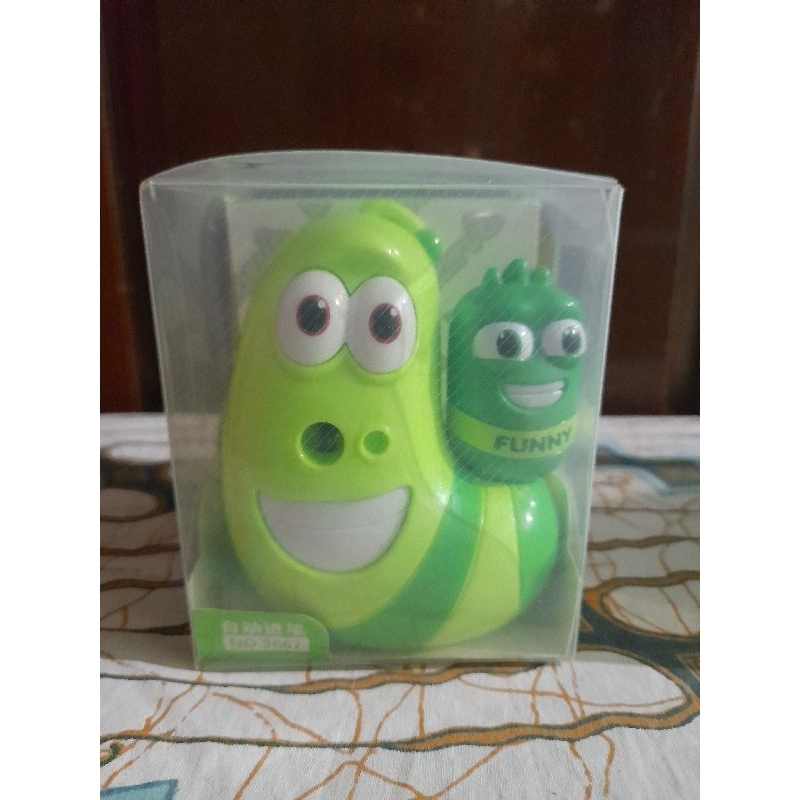 

READY RAUTAN LARVA