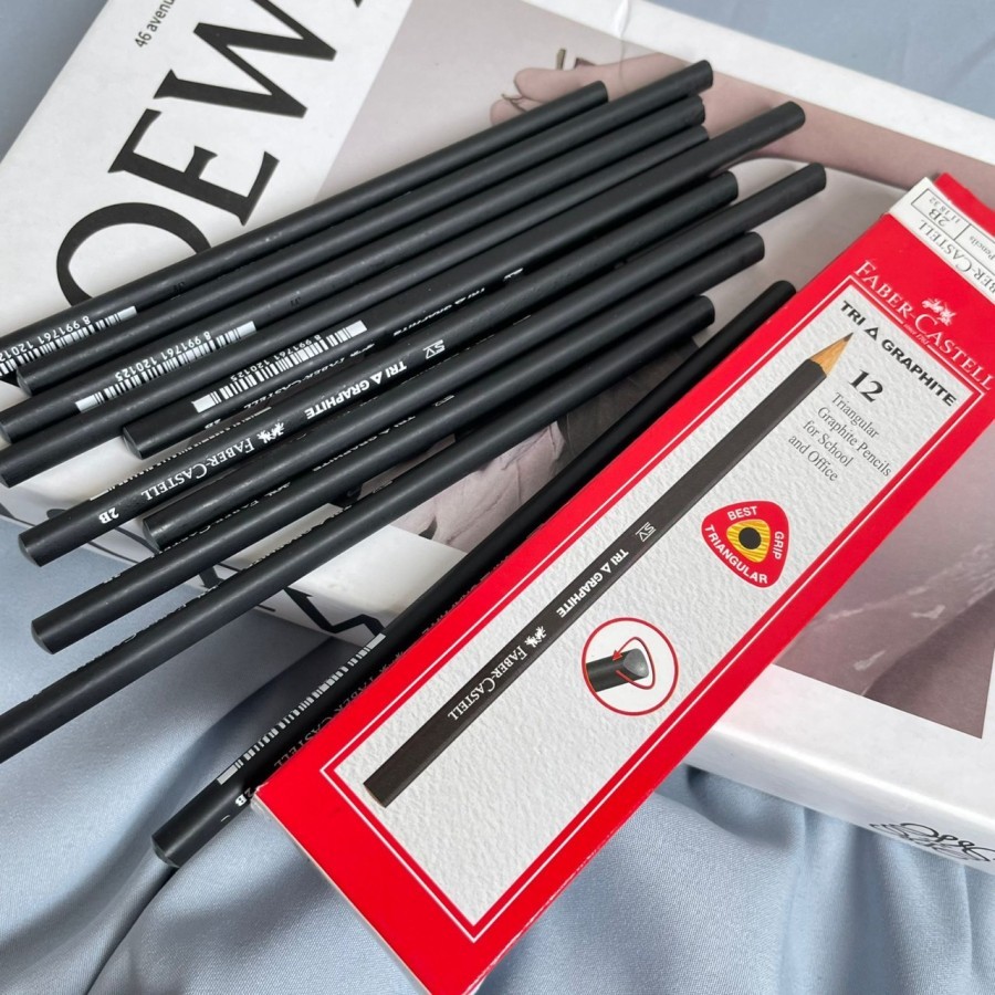 

PENSIL 2B FABER CASTELL TRI GRAPHITE BLACK COLOUR LIMITED EDITION TRIANGULAR GRAPHITE PENCILS FOR SCHOOL AND OFFICE MURAH ORIGINAL QUALITY STATIONARY TERLENGKAP BISA COD