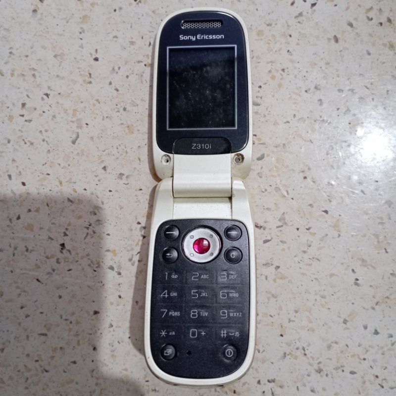 Handphone Sony Ericsson Z310i Gambling