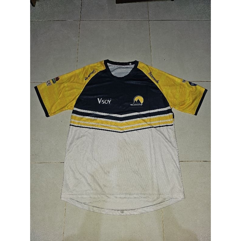 Jersey Finisher 27K Trail Run Vertical Telomoyo size Large Pria