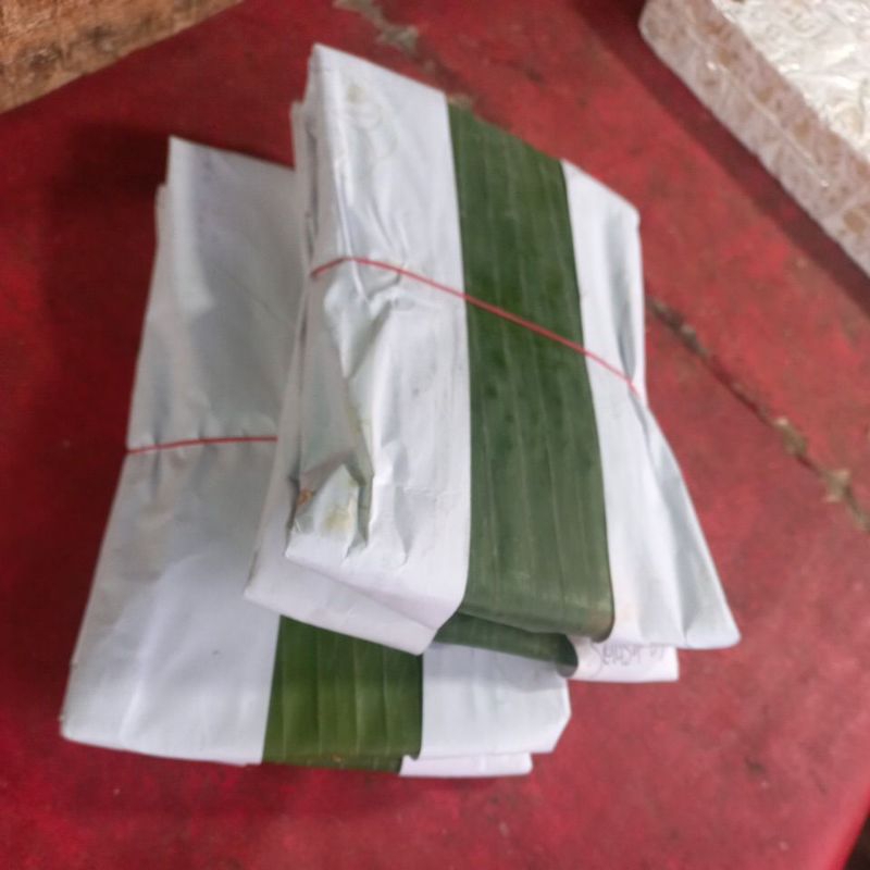 

tempe mendoan isi 4 pcs per bungkus