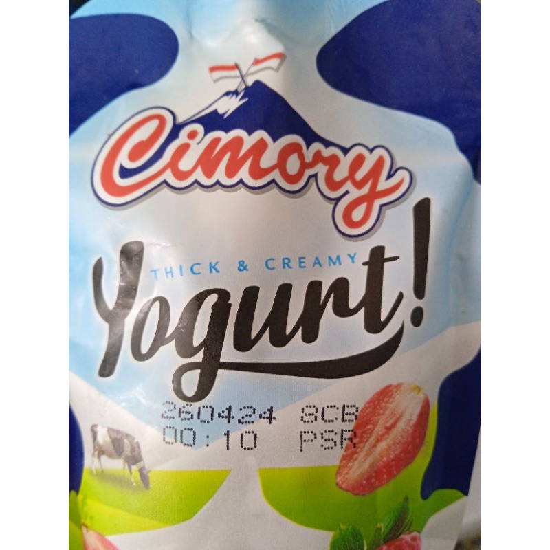 

kode B> Cimory Yogurt Thick & Creamy Strawberry 120 gr | Squeeze