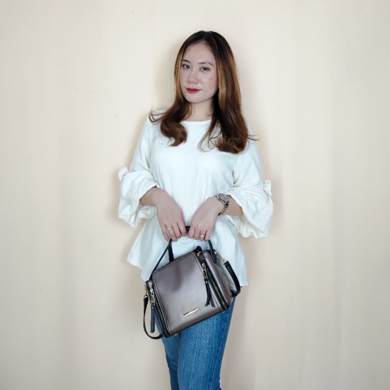 Blouse Wanita Berbahan Katun Polos Lengan Balon Beamish-2271201 | Putih