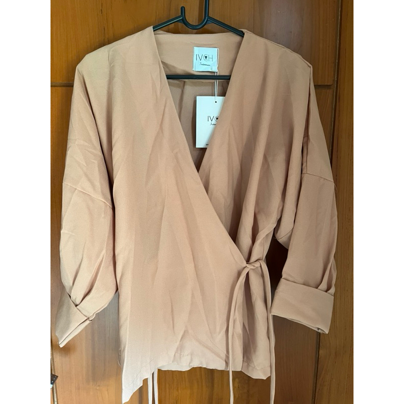 IVCH Wrap Blouse/Outer