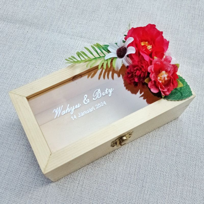 Kotak Uang Kayu/ Kotak Uang Mahar