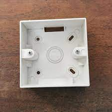 box saklar lampu putih / outbow dus putih
