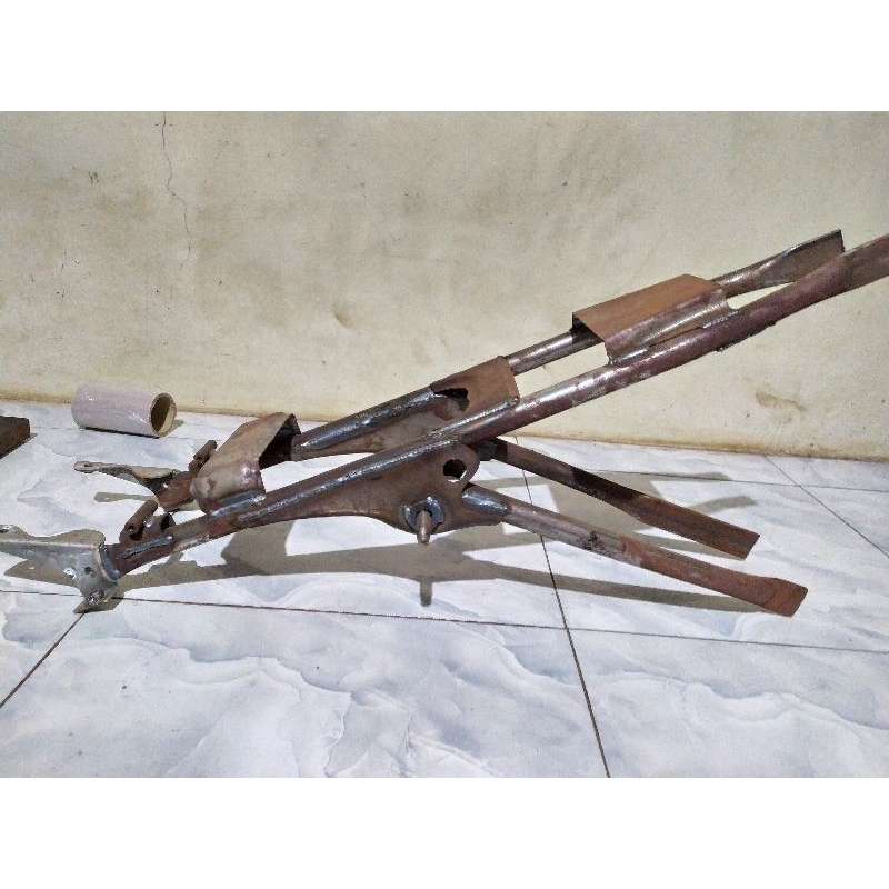 sambungan rangka gl pro belakang