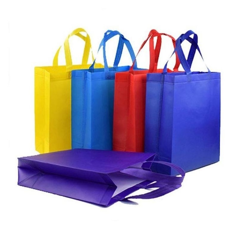 

Goodiebag model box 25x35x10 alas bawah 75gsm