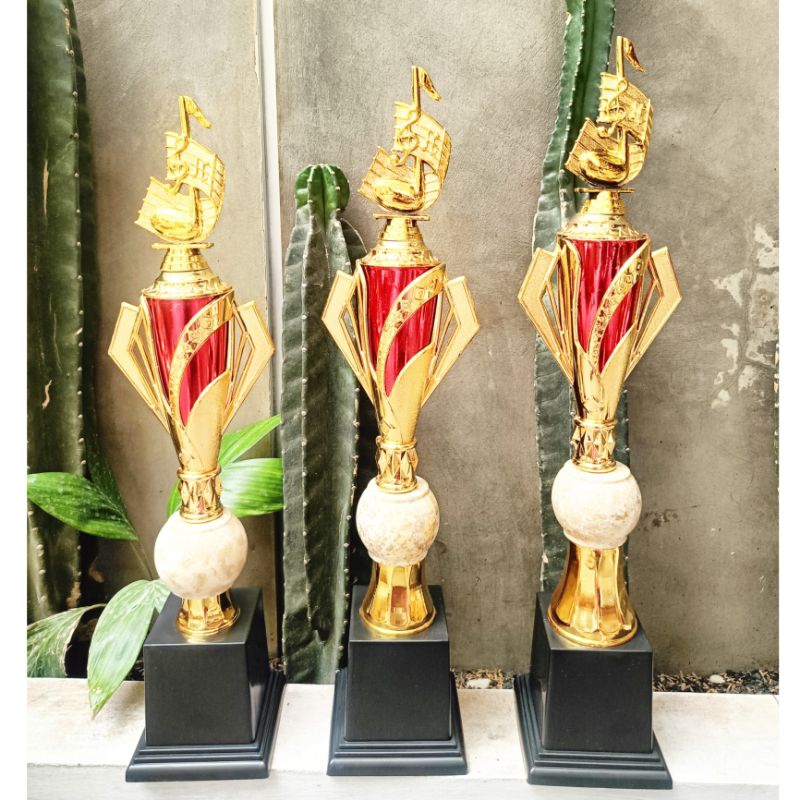 PIALA SET TEMA MUSIK