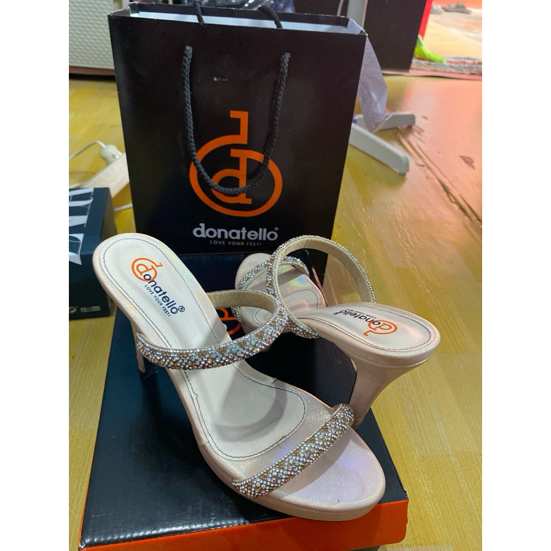 Preloved heels donatello