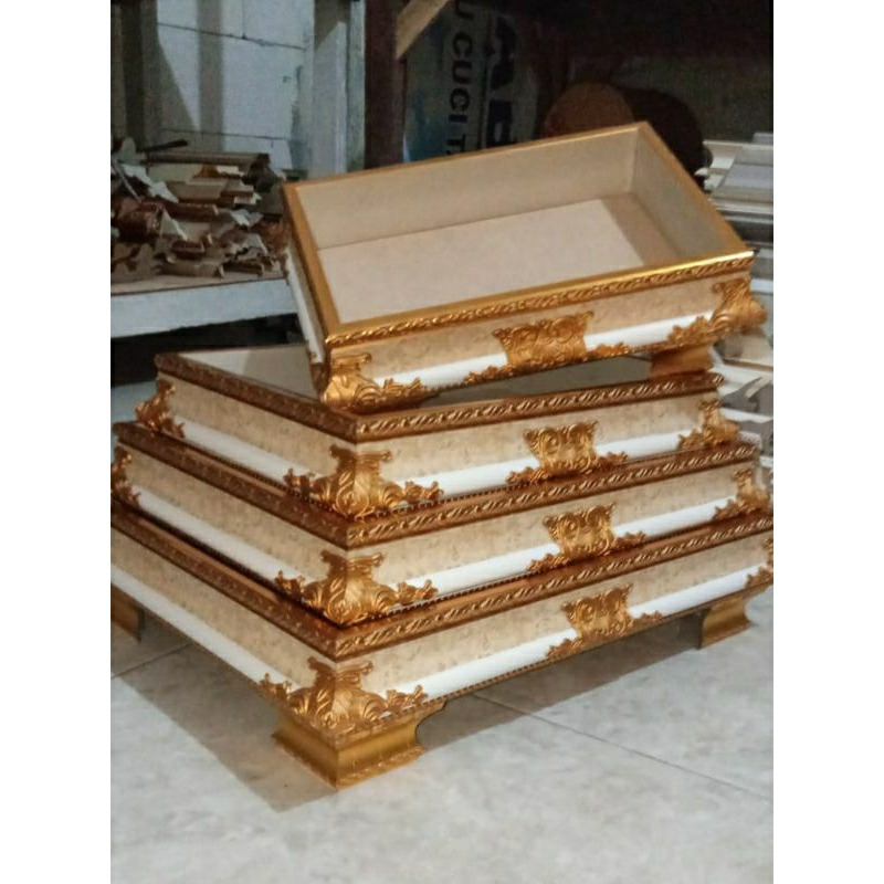 

Box hantaran/Box seserahan/Baki