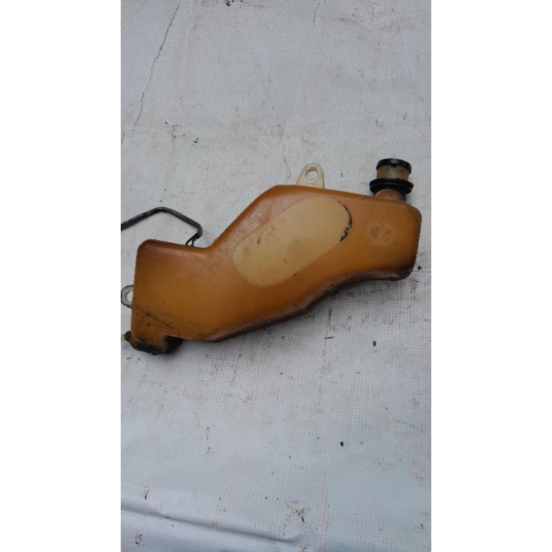 Botol Oli samping Satria Hiu