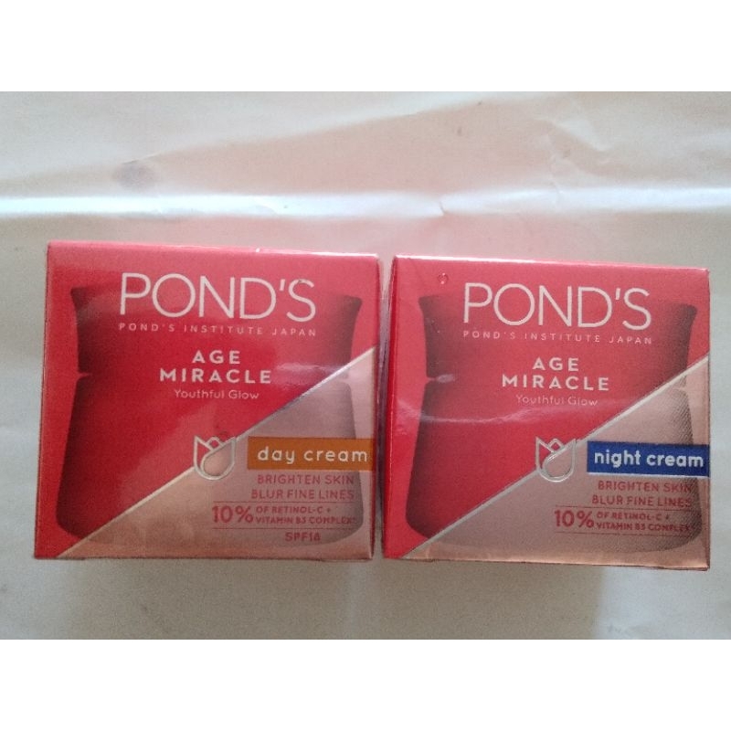 POND'S. Age miracle day cream. POND'S age miracle. night cream.9g