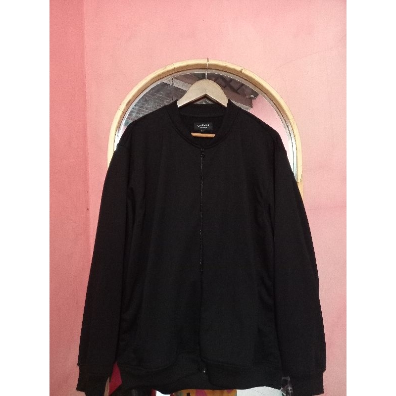 PRELOVED jaket hitam size XL by LIVEHAF