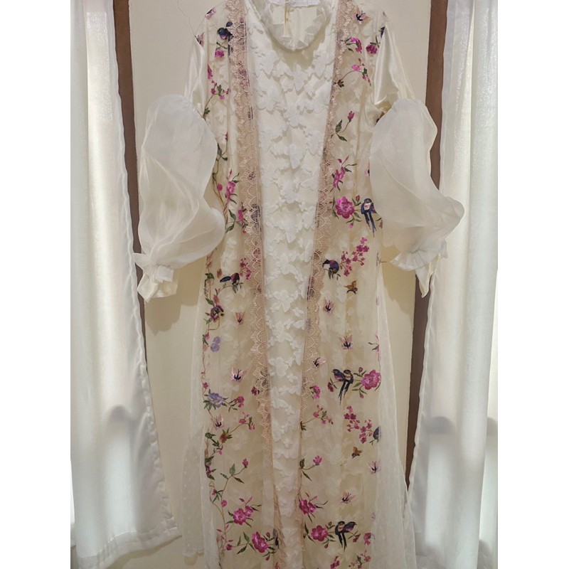 dress wisuda dress putih