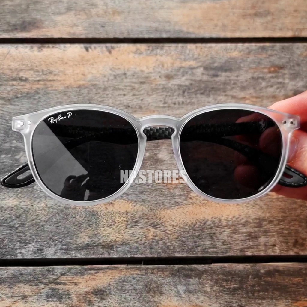 Kacamata Hitam Polarized Pria Wanita Gaya Casual Frame Putih Doff Gagang Motif Carbon Perpaduan Unik