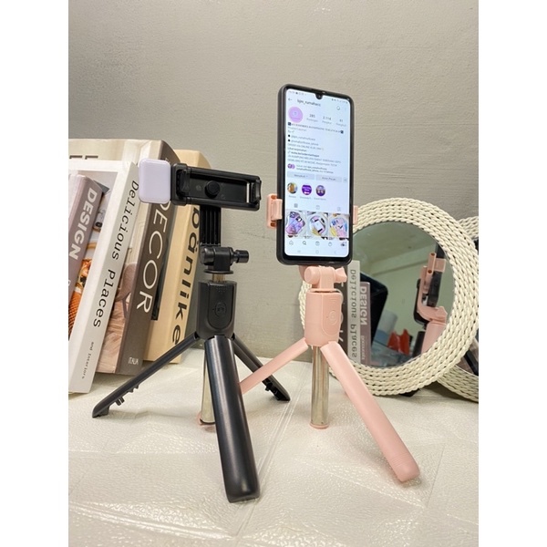 Tongsis Remot Bluetooth Macaron R1& R1s -Tripod Macaron Selfie Wireless - Selfie Stick Remote Live S