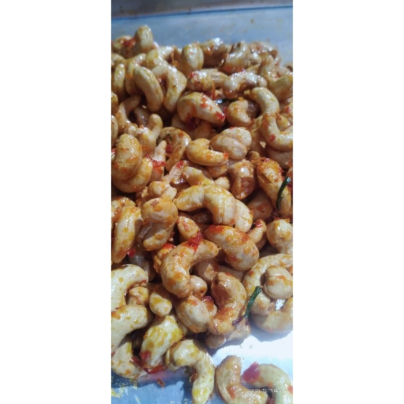 

kacang Mede mete mente rasa pedas manis 1kg asli Wonogiri